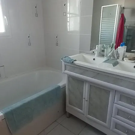 Δωμάτια σε οικογενειακή κατοικία Familiale Dans Maison Au Calme Segonzac (Charente)